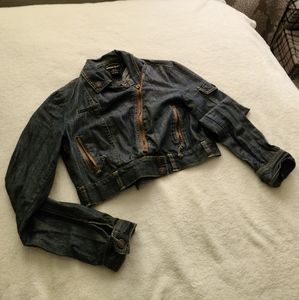 Cropped denim jacket